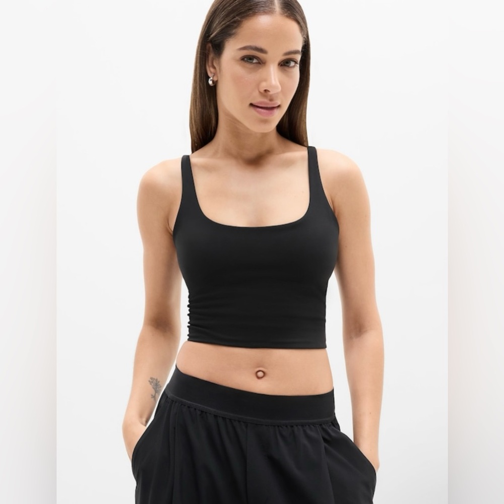 NWT Athleta Vitaform Cropped Black Tank Top